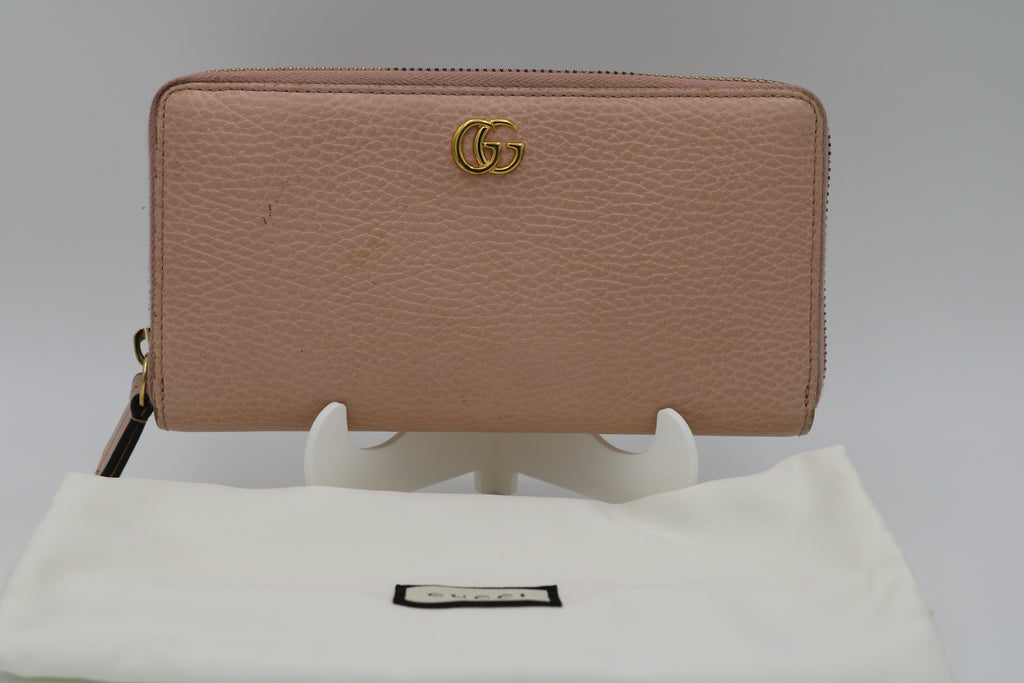 Gucci GG Marmont zip around wallet- Blush Pink